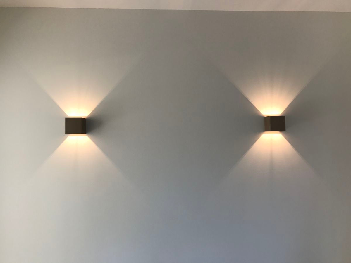 UP AND DOWN WALL LED LIGHT